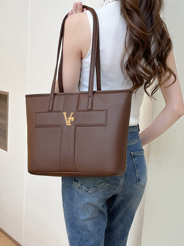 Soft Leather Commuter Tote Bag for Daily Use