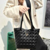 Large Capacity Tote Bag